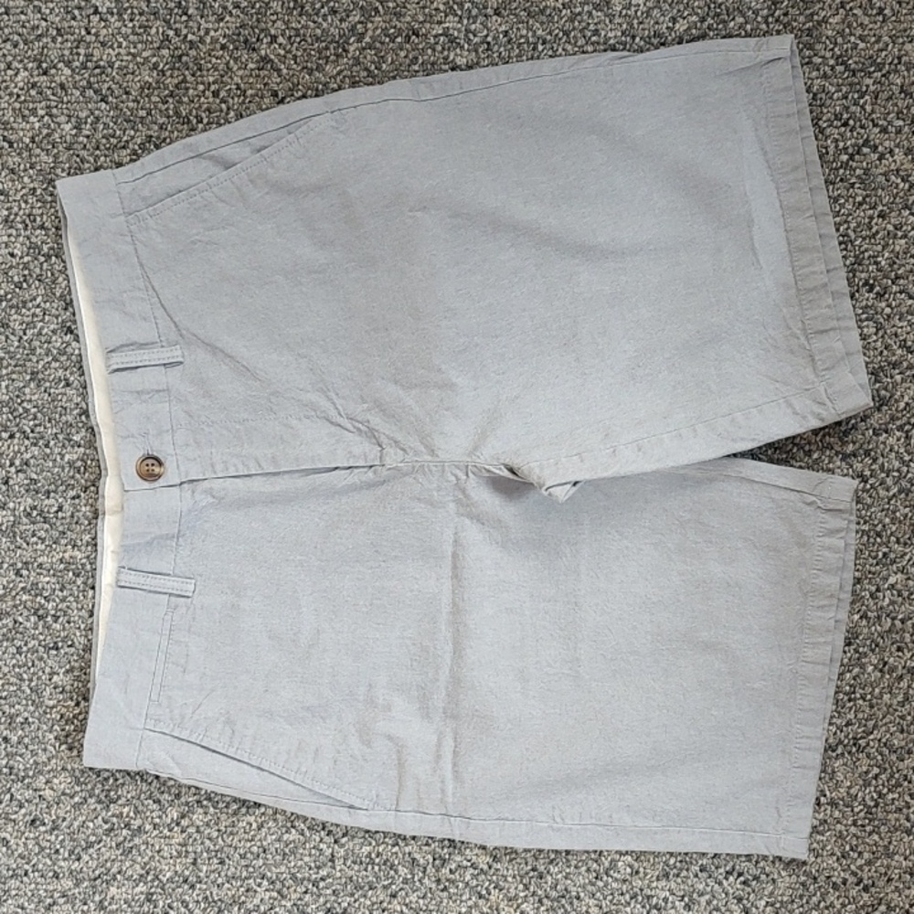 OLD NAVY chino shorts